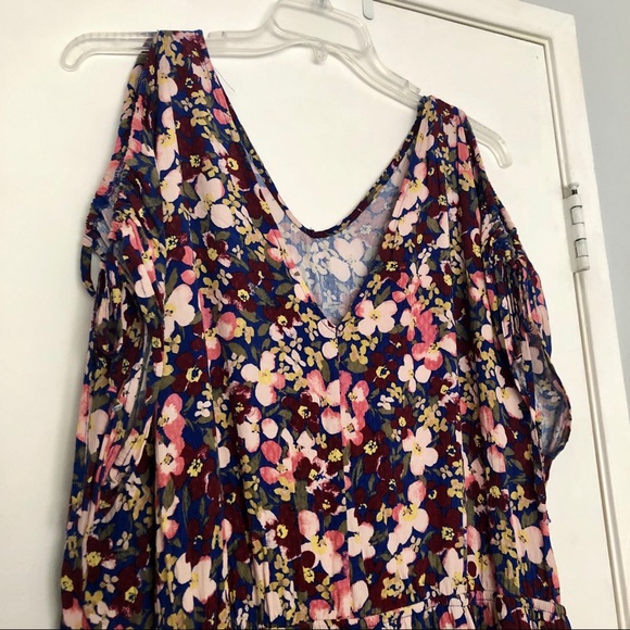 Ava & Viv Floral Dress w/Cold Shoulder [Sz: 2X] - Picture 6 of 8